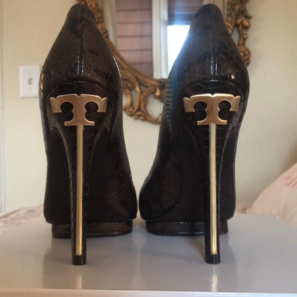 Tory Burch JUDE snakeskin pump